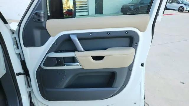 2022 Land Rover Defender 110 X-Dynamic HSE