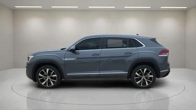 2026 Volkswagen Atlas Cross Sport SEL Premium R-Line