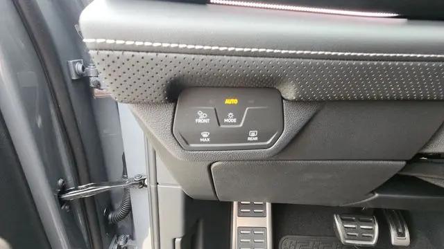 2026 Volkswagen Atlas Cross Sport SEL Premium R-Line