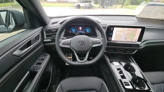 2026 Volkswagen Atlas Cross Sport SEL Premium R-Line
