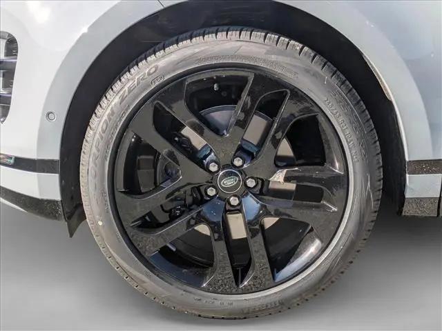 2026 Land Rover Range Rover Evoque Dynamic SE