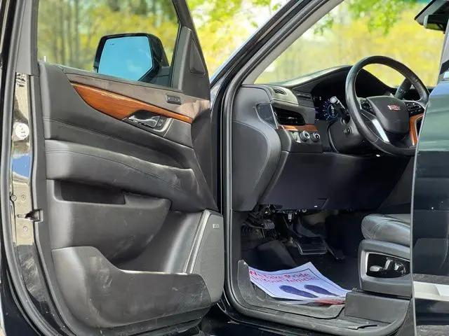2018 Cadillac Escalade Luxury