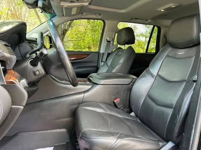 2018 Cadillac Escalade Luxury