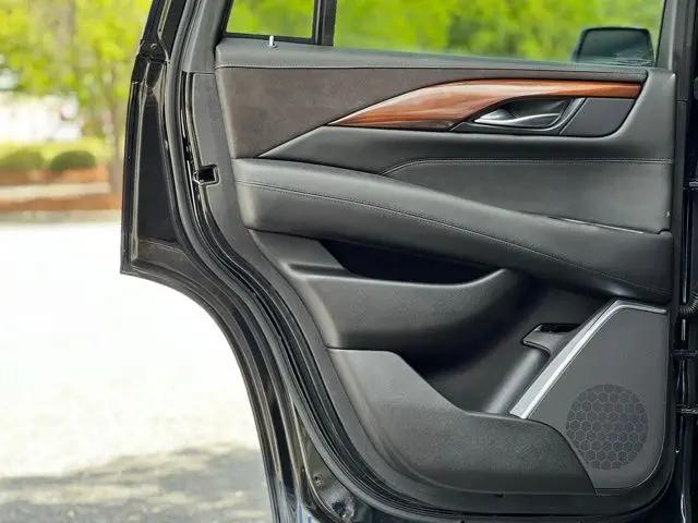 2018 Cadillac Escalade Luxury