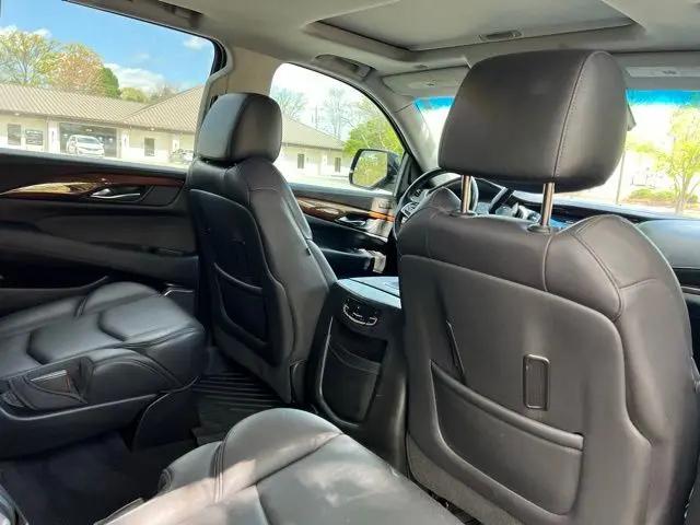 2018 Cadillac Escalade Luxury