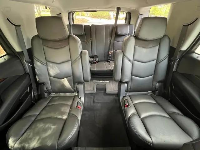2018 Cadillac Escalade Luxury