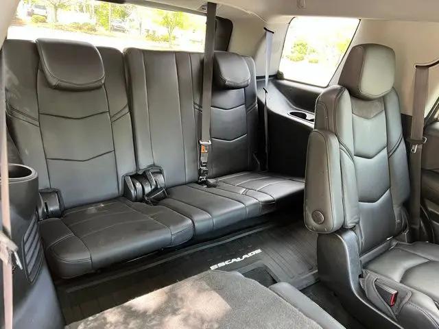 2018 Cadillac Escalade Luxury