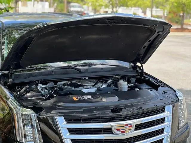 2018 Cadillac Escalade Luxury