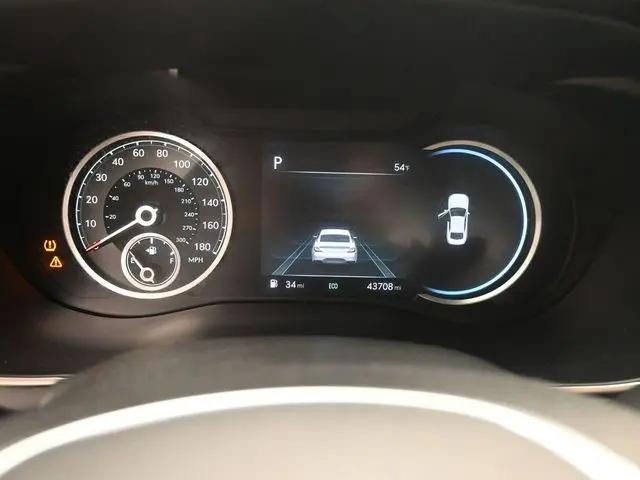 2023 Genesis G70 2.0T RWD
