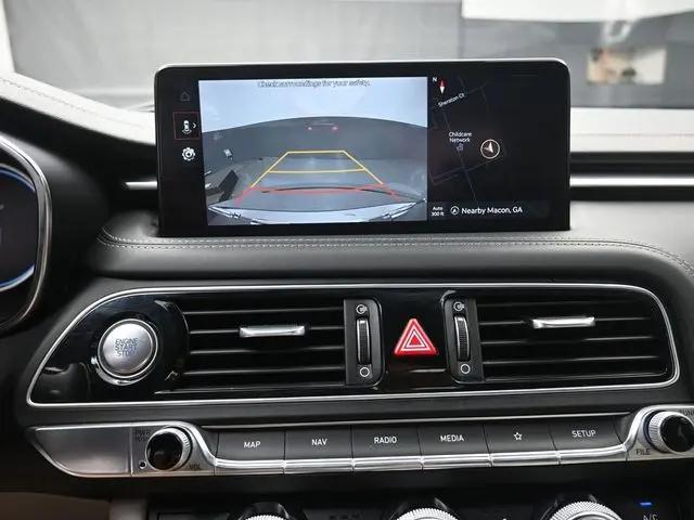 2023 Genesis G70 2.0T RWD