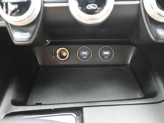 2023 Genesis G70 2.0T RWD
