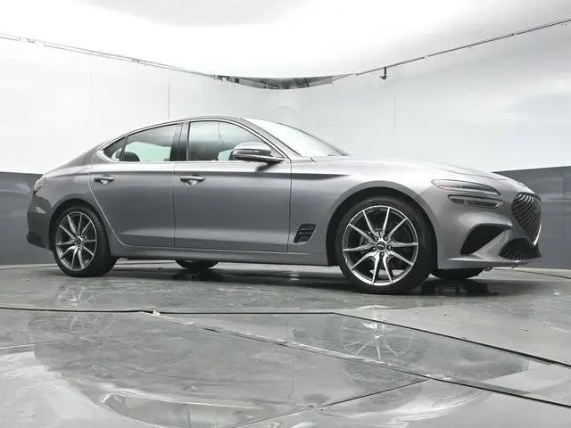 2023 Genesis G70 2.0T RWD