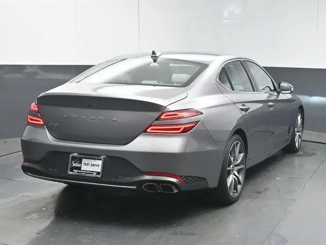 2023 Genesis G70 2.0T RWD