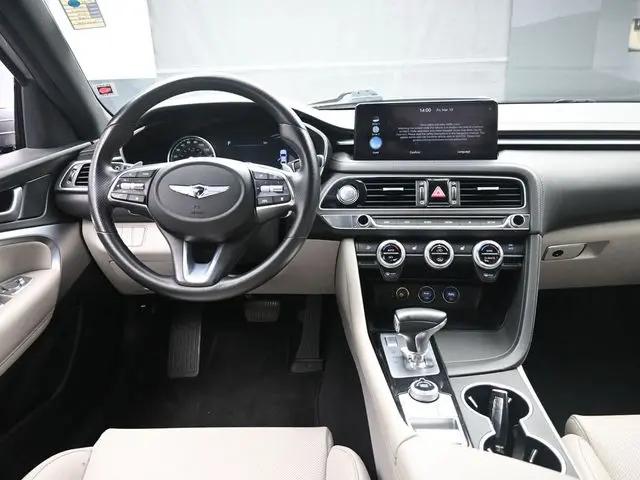 2023 Genesis G70 2.0T RWD