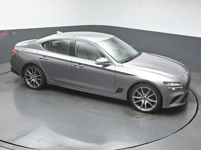 2023 Genesis G70 2.0T RWD