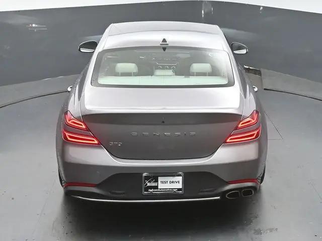 2023 Genesis G70 2.0T RWD