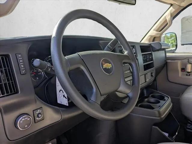 2026 Chevrolet Express Cargo Van 2500 Regular Wheelbase, WT, RWD