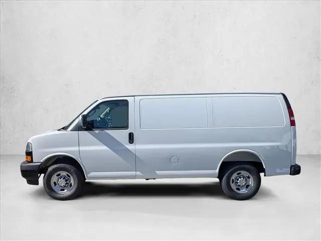2026 Chevrolet Express Cargo Van 2500 Regular Wheelbase, WT, RWD