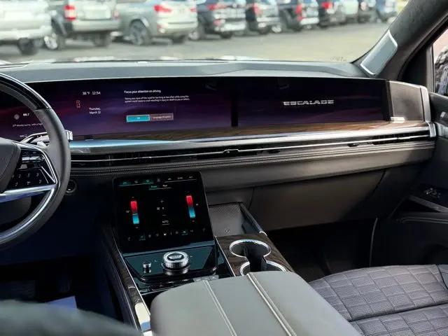 2026 Cadillac Escalade Platinum Sport