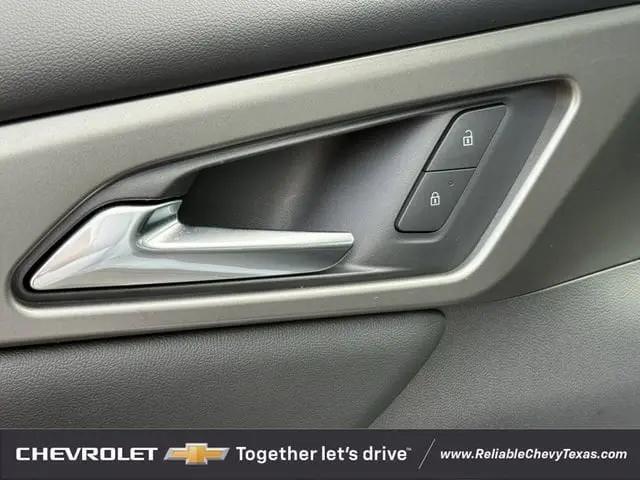 2026 Chevrolet Traverse FWD LT
