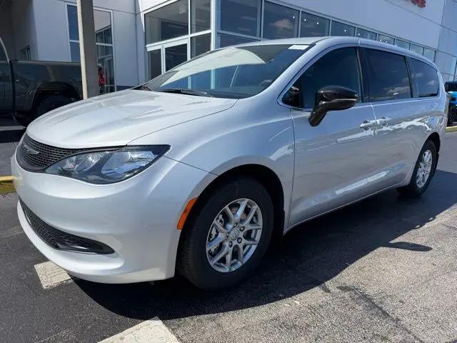 2026 Chrysler Voyager LX