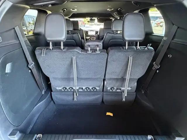 2026 Chrysler Voyager LX