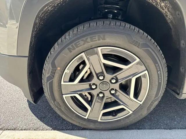 2026 Jeep Cherokee Laredo 4x4
