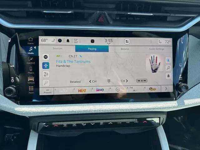 2026 Jeep Cherokee Laredo 4x4