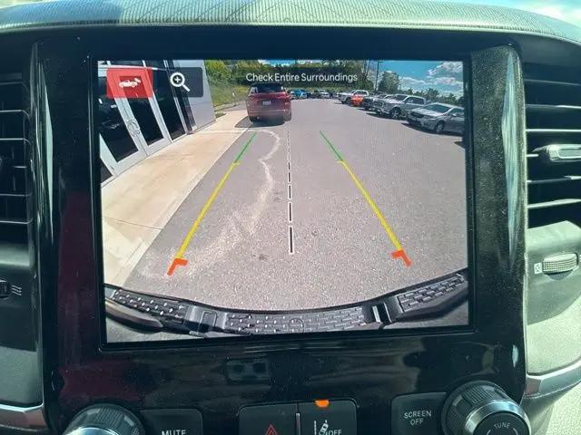 2026 Ram 1500 Express Crew Cab 4x4 5'7" Box