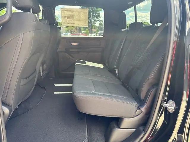 2026 Ram 1500 Express Crew Cab 4x4 5'7" Box