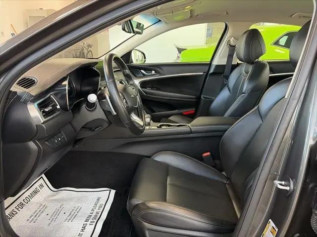 2025 Genesis G70 2.5T RWD