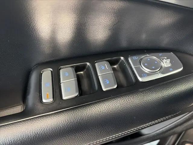 2025 Genesis G70 2.5T RWD