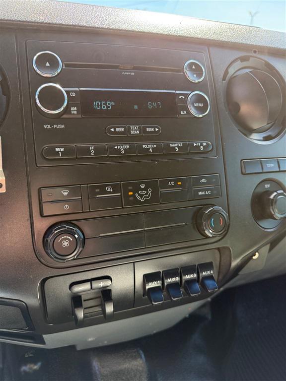 2013 Ford F-550 XL