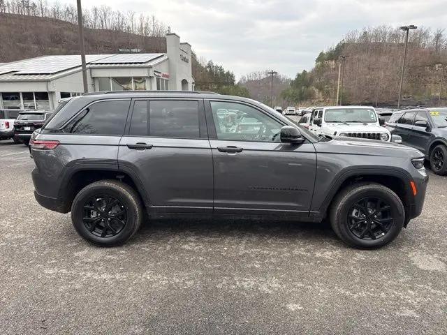 2026 Jeep Grand Cherokee Altitude 4x4