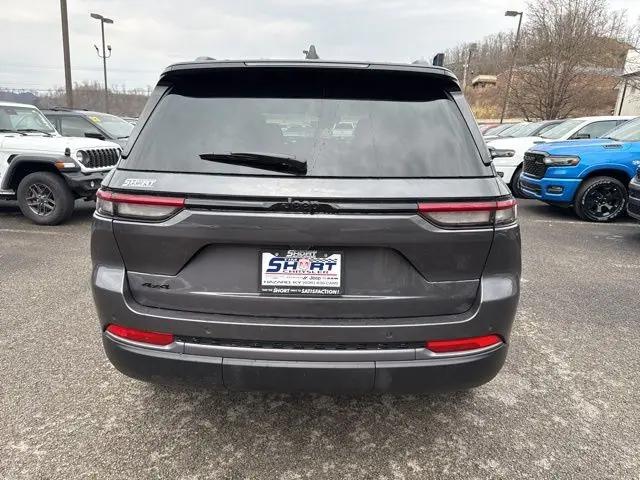 2026 Jeep Grand Cherokee Altitude 4x4
