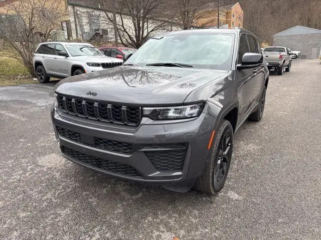 2026 Jeep Grand Cherokee Altitude 4x4
