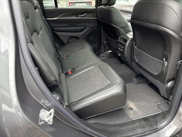 2026 Jeep Grand Cherokee Altitude 4x4