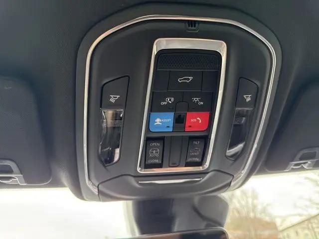 2026 Jeep Grand Cherokee Altitude 4x4