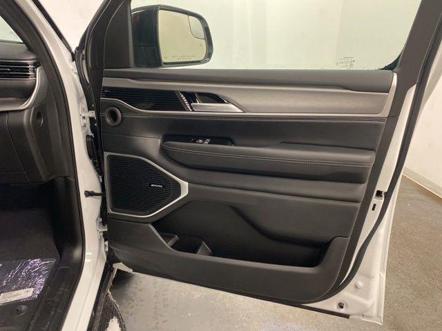 2026 Jeep Grand Wagoneer Upland