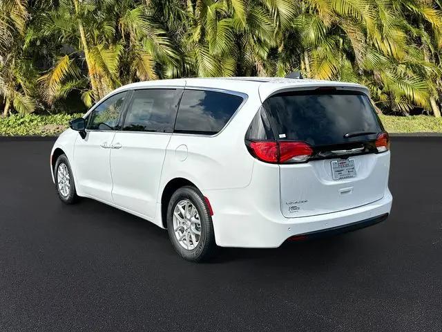 2026 Chrysler Voyager LX