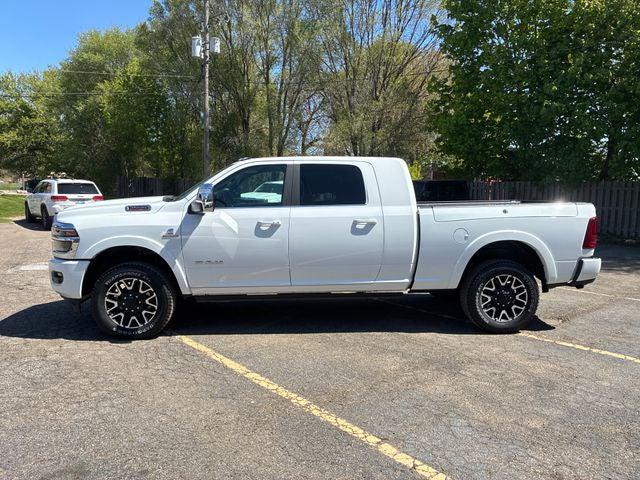2026 RAM Ram 3500 RAM 3500 LIMITED LONGHORN MEGA CAB 4X4 64 BOX 2026 RAM Ram 3500 RAM 3500 LIMITED LONGHORN MEGA CAB 4X4 64 BOX