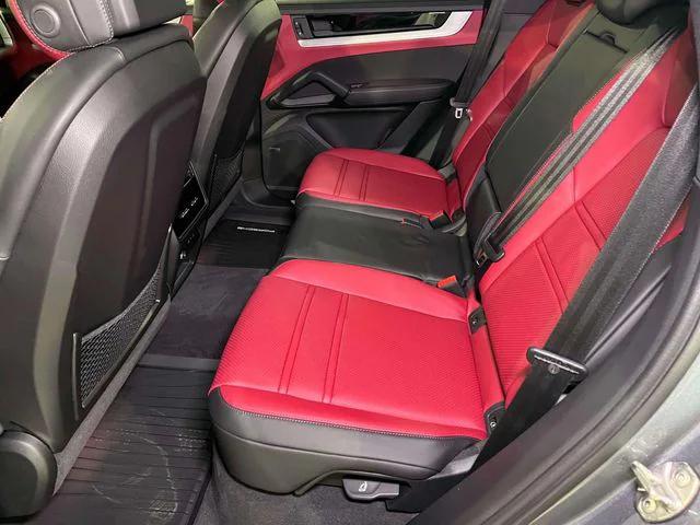 2026 Porsche Cayenne Unknown
