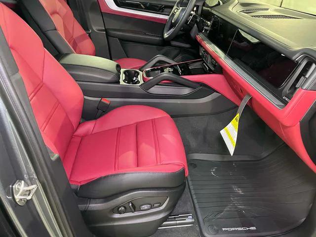 2026 Porsche Cayenne Unknown