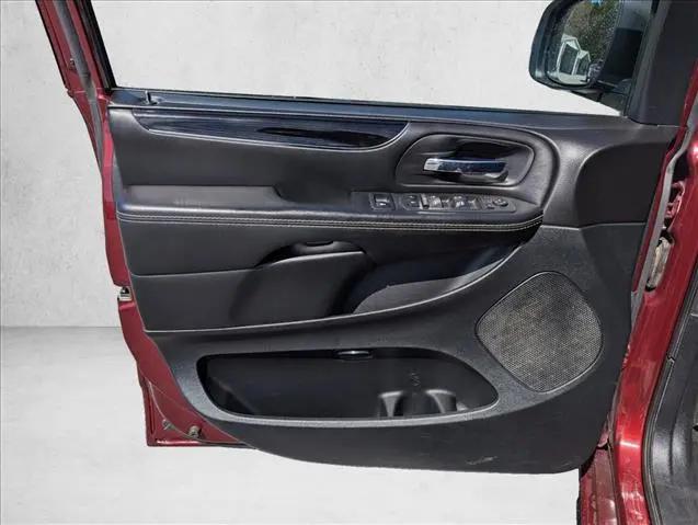 2018 Dodge Grand Caravan SE Plus
