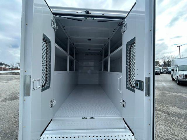 2026 Ford Transit Chassis Base