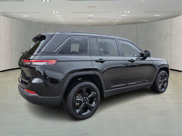 2026 Jeep Grand Cherokee Limited 4x2