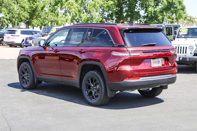 2026 Jeep Grand Cherokee Altitude 4x4