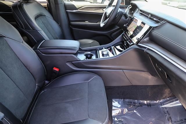 2026 Jeep Grand Cherokee Altitude 4x4