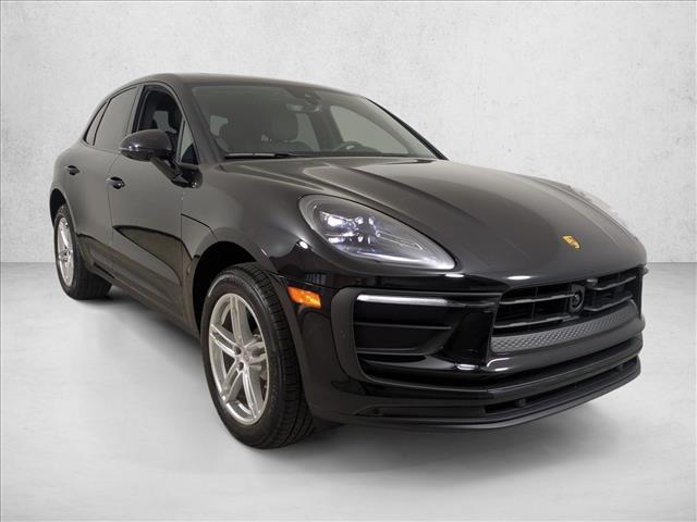 2026 Porsche Macan AWD