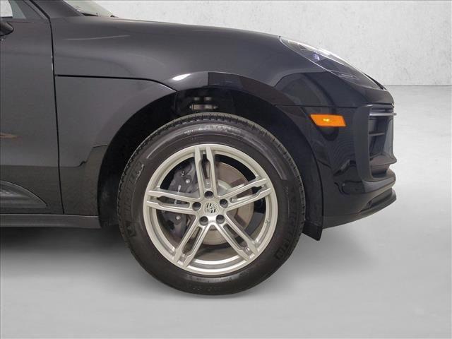 2026 Porsche Macan AWD